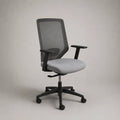 Sedia da ufficio girevole con schienale in rete in poliestere seduta imbottita in tessuto struttura in acciaio verniciato nero base a cinque razze con ruote nero grigio 60x60x90-100 cm